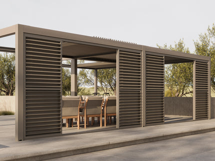 Louvre Schuifdeuren: Aluminium Schuifdeuren met Shutters voor Jouw Overkapping of Schutting