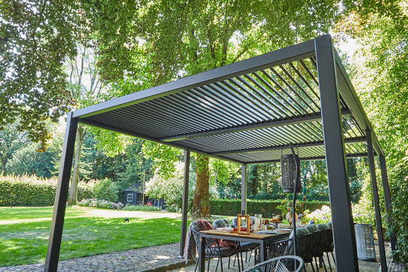 Serano pergola met lamellendak